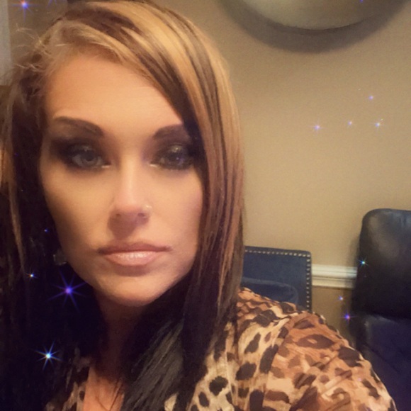 Meet the Posher Other - Meet your Posher, Casey